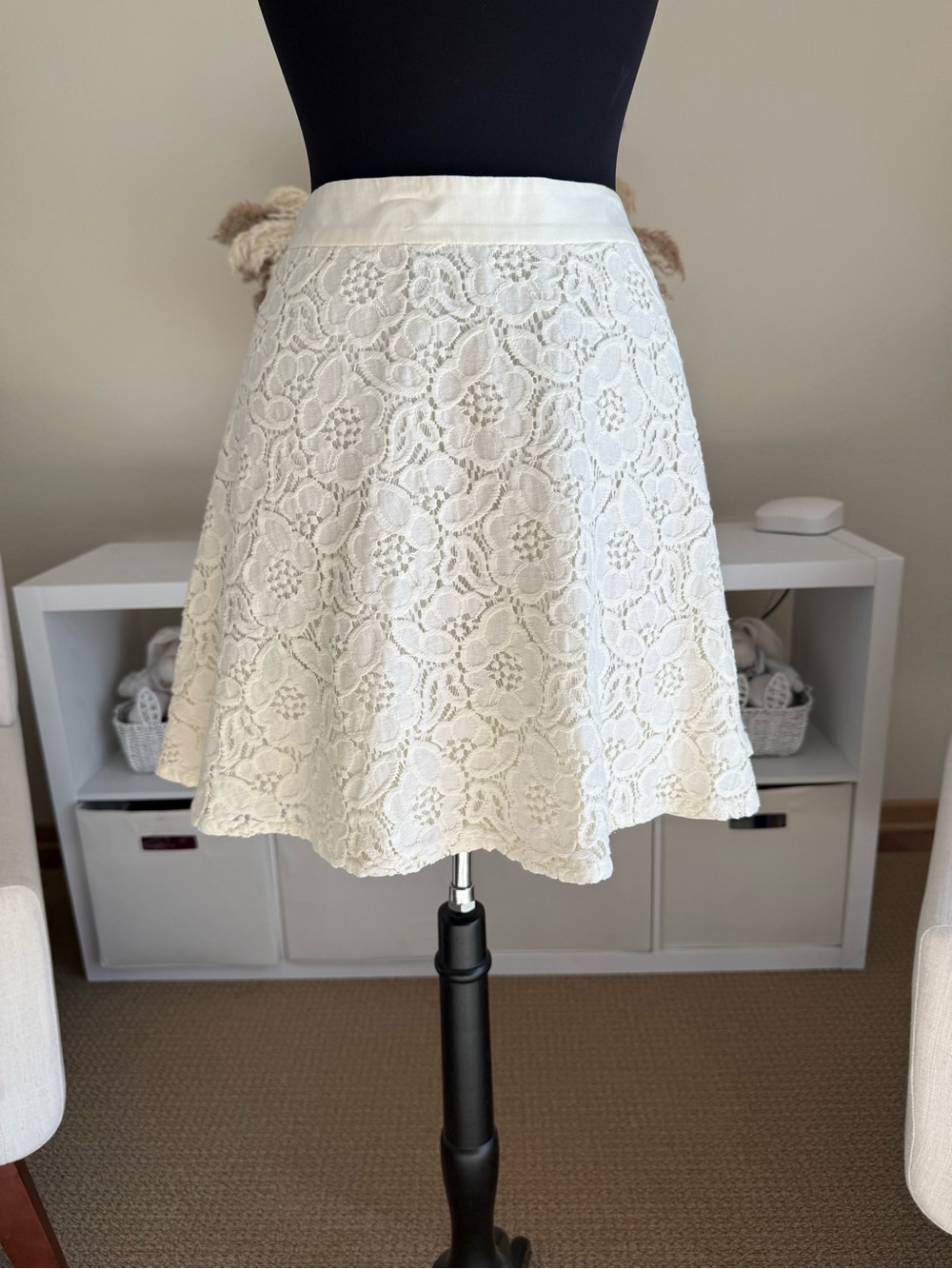 The Limited Ivory Lace Circle Skirt - Size 8